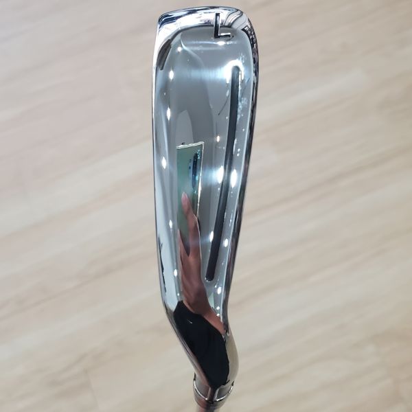 二手近新品 女生 女用TaylorMade STEALTH GLOIRE 29° 7號鐵桿 搭配Speeder NX 48  L桿身 