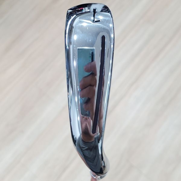 二手近新品TaylorMade ꜱᴛᴇᴀʟᴛʜ GLOIRE 27° 7號鐵桿 搭配SPEEDER NX 56 SR桿身 