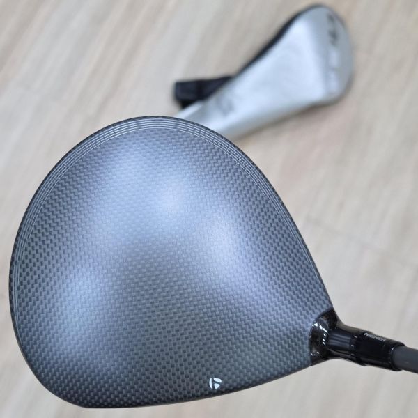 二手美品TaylorMade Qi35 ᴍᴀx ʟɪᴛᴇ(輕量版) 10.5°開球木桿 搭配AIR SPEEDER 46 SR桿身 