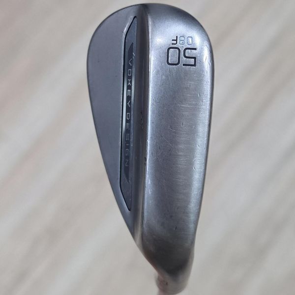 二手美品Titleist(26) SM11 ɴɪᴄᴋᴇʟ(深灰版) 50/𝟢𝟪°ꜰ挖起桿 搭配Dynamic Gold 129 ꜱ𝟤𝟢𝟢 W桿身 