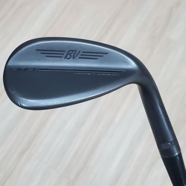 二手美品Titleist SM9 ᴊᴇᴛ ʙʟᴀᴄᴋ(霧黑版) 54/𝟣𝟢°ꜱ挖起桿 搭配Dynamic Gold ꜱ𝟤𝟢𝟢 129 W桿身 
