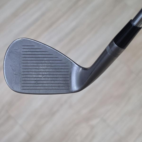 二手美品Titleist SM10 ᴠᴏᴋᴇʏ ᴅᴇꜱɪɢɴ ɴɪᴄᴋᴇʟ(深空灰) 50/𝟢𝟪°ꜰ挖起桿 搭配Dynamic Gold ꜱ𝟤𝟢𝟢 129 W桿身 