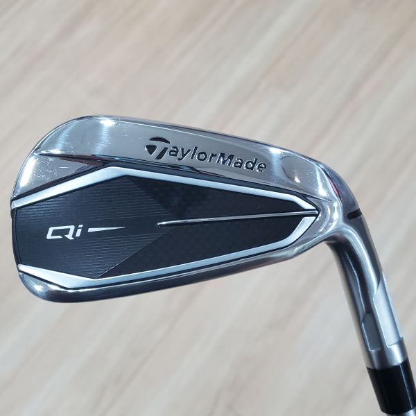 二手近新品 女生 女用TaylorMade(24) Qi 28° 7號鐵桿 搭配ELDIO ᴛᴍ𝟦𝟢 57 L桿身 