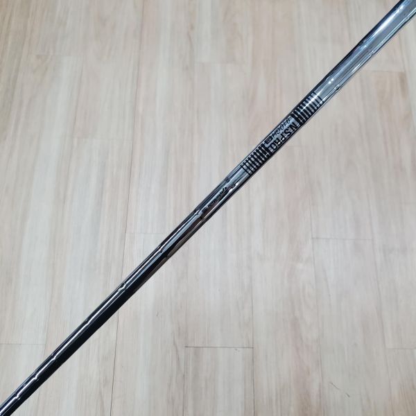 二手近新品 左手 左用TaylorMade Qi 28° 7號鐵桿 搭配N.S.Pro 910 105 S桿身 