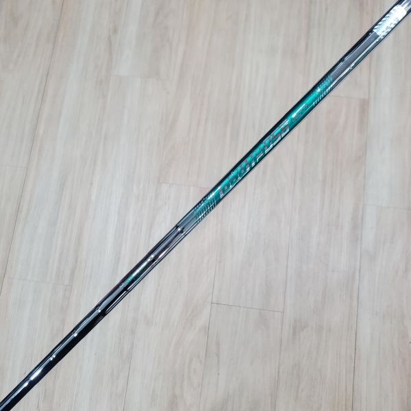 二手超美品Callaway ᴘᴀʀᴀᴅʏᴍ Ai SMOKE ʜʟ(高彈道版) 30° 7號鐵桿 搭配N.S.Pro 950 neo 98 S桿身 