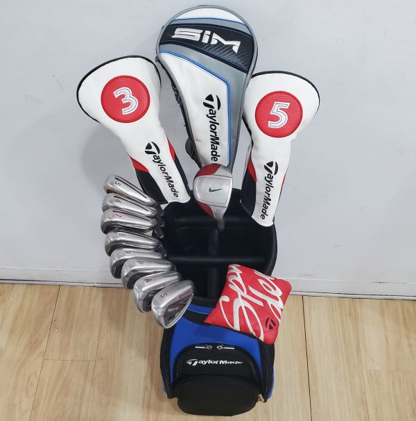 二手品TaylorMade SIM ᴍᴀx 10.5°開球木桿 搭配原廠特注高階Speeder 661 ᴇᴠᴏʟᴜᴛɪᴏɴ V 66 S桿身+SLDR S 15°/18° 3/5號球道木桿 搭配Speeder 65  65 R(美)桿身+NIKE CPR 26°小雞腿 搭配原廠 R桿身+SIM² ᴍᴀx 5-S(共8支)鐵桿組 搭配KBS MAX ᴍᴛ 85 93 S桿身+Spider GT ʀᴇᴅ 34"推桿 搭配近全新球袋 