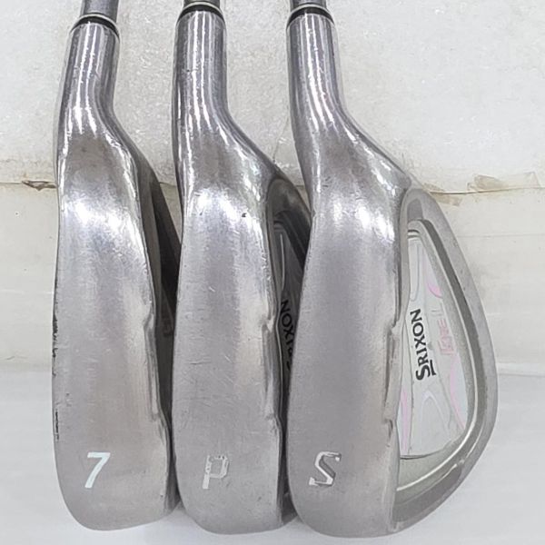 二手美品 女生 女用Sʀɪxᴏɴ Giᴇ-ʟ 32°/45°/56° 7號鐵桿,P/S號挖起桿 搭配SV-3019J 46 L桿身 