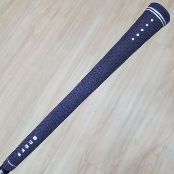 二手近新品 女生 女用ONOFF(23) 30° 7號鐵桿 搭配SMOOTH KICK LP-423I 37 L桿身 
