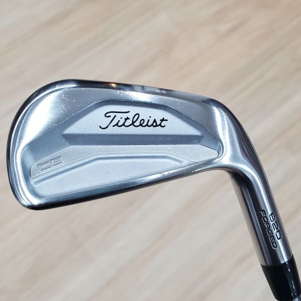 二手超美品Titleist 620 CB 34° 7號鐵桿 搭配AMT ᴛᴏᴜʀ ᴡʜɪᴛᴇ ꜱ𝟤𝟢𝟢 119.5 S桿身 