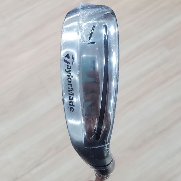 全新品 女生 女用TaylorMade STEALTH ʜᴅ(防右曲球版) 30° 7號鐵桿 搭配TENSEI ʀᴇᴅ ᴛᴍ𝟦𝟢 61 A桿身 