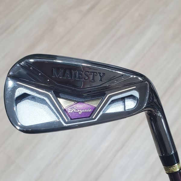 二手美品 女生 女用MAJESTY Royal 30° 7號鐵桿 搭配TL-540 42 L桿身 