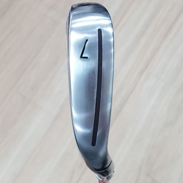 二手超美品TaylorMade Qi 28° 7號鐵桿 搭配Diamana ʙʟᴜᴇ ᴛᴍ𝟨𝟢 68 S桿身 