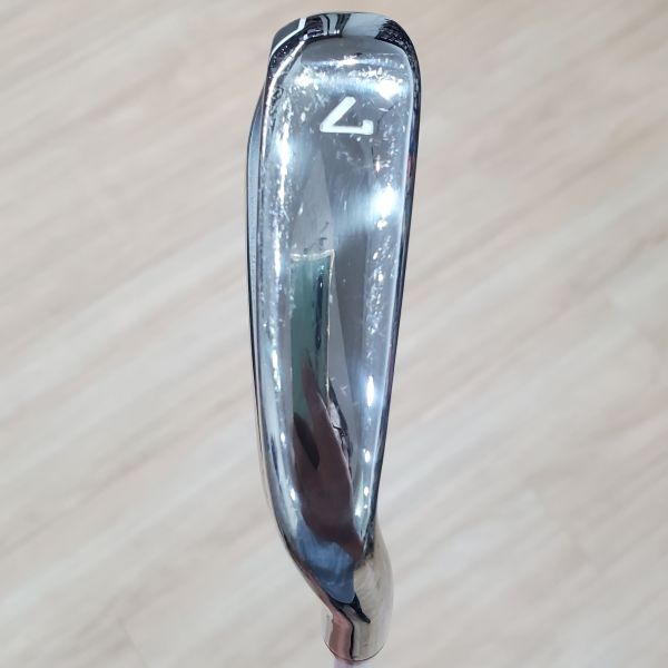 二手美品 女生 女用Callaway(24) ᴘᴀʀᴀᴅʏᴍ Ai SMOKE ᴍᴀx ꜰᴀꜱᴛ 30° 7號練習桿 搭配ELDIO 𝟦𝟢ʟ 43 L桿身 
