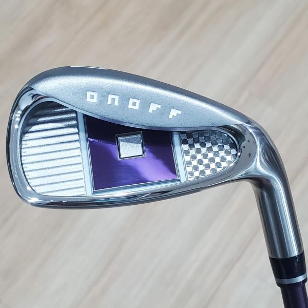 二手超美品 女生 女用ONOFF 30° 7號鐵桿 搭配SMOOTH KICK ᴘᴜʀᴘʟᴇ LP-423I 47 A桿身 