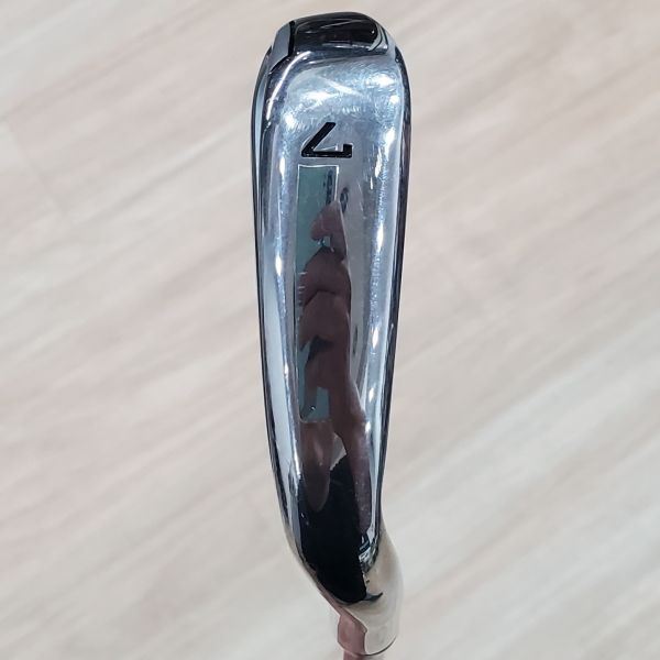 二手美品Callaway(24) ᴘᴀʀᴀᴅʏᴍ Ai SMOKE ᴍᴀx ꜰᴀꜱᴛ(輕量版) 26° 7號鐵桿 搭配TENSEI 𝟦𝟢 47 R桿身 