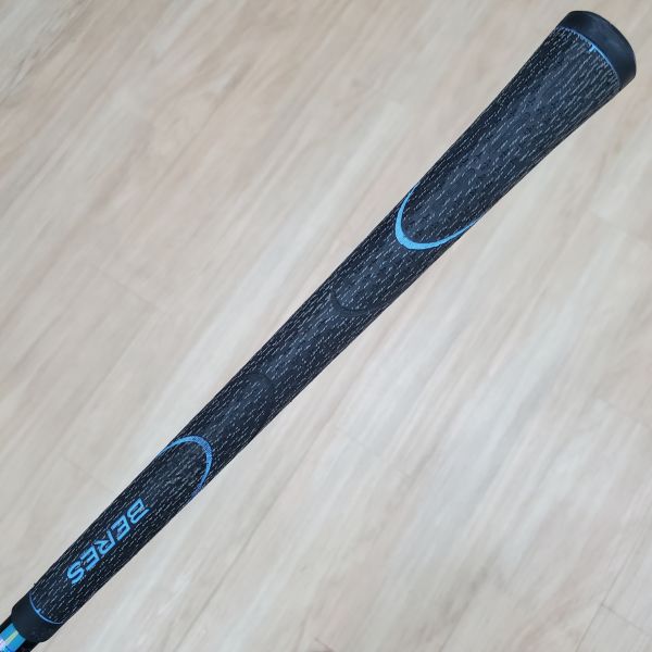 HONMA BERES MG812 𝟦𝟤𝟢 10°開球木桿(2顆*) 搭配ARMRQ ᴜᴅ𝟧𝟦(2顆*) 54 R桿身 