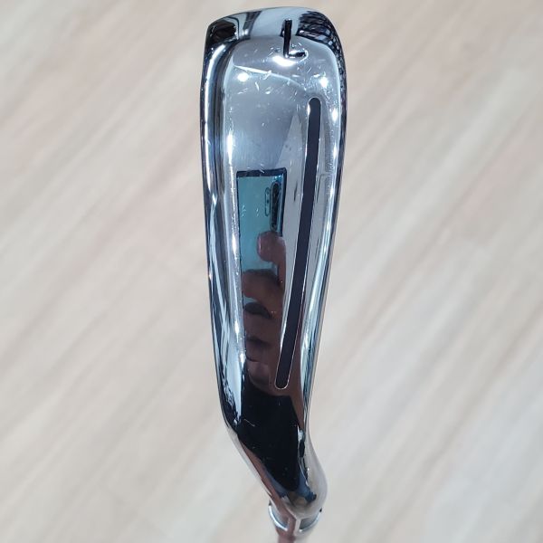 二手美品 女生 女用TaylorMade ꜱᴛᴇᴀʟᴛʜ GLOIRE 29° 7號鐵桿 搭配Speeder NX 51 A桿身 
