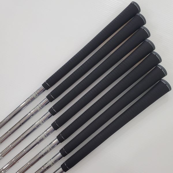 二手美品 左手 左用TaylorMade M3 4-P(共7支)鐵桿組 搭配N.S.Pro 930 R桿身 