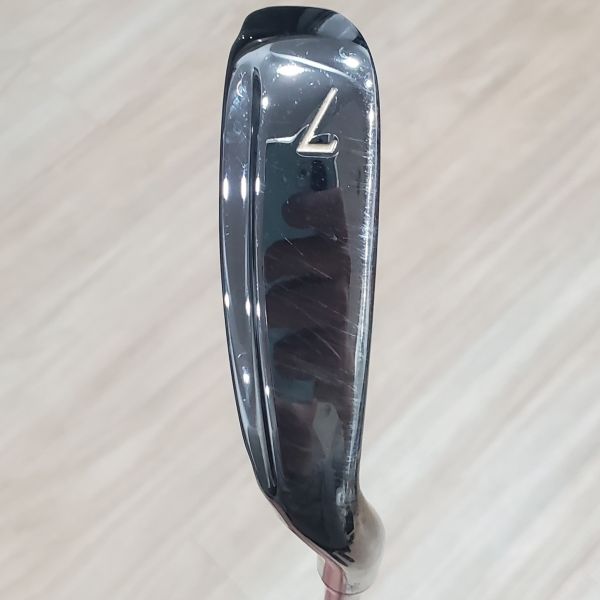 二手美品 女生 女用MAJESTY Royal 30° 7號鐵桿 搭配TL-540 42 L桿身 