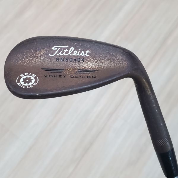 二手品Titleist SPIN MILLED 60·04 ᴠᴏᴋᴇʏ ᴅᴇꜱɪɢɴ(生鐵版) 60/04°挖起桿 搭配Dynamic Gold W桿身 