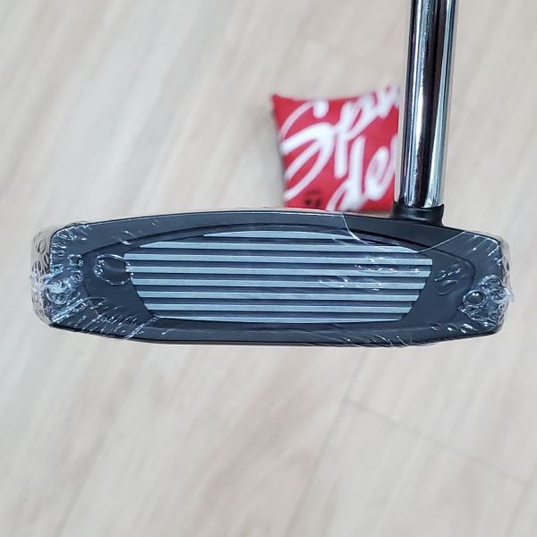 全新品TaylorMade(22) Spider GT ꜱᴘʟɪᴛʙᴀᴄᴋ ʙʟᴀᴄᴋ 33"推桿 