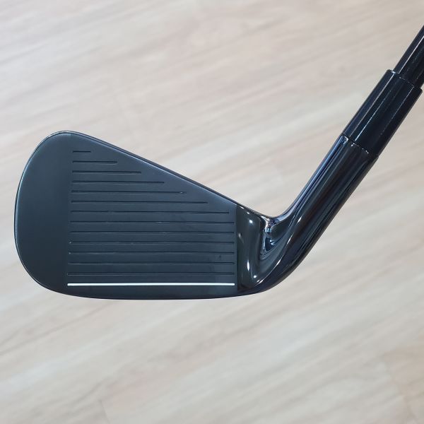 二手超美品TaylorMade P790 ɪɪɪ ʙʟᴀᴄᴋ(黑武士版) 30.5° 7號鐵桿 搭配高階碳鋼MCI ʙʟᴀᴄᴋ 𝟪𝟢-ꜱ 86 S桿身 