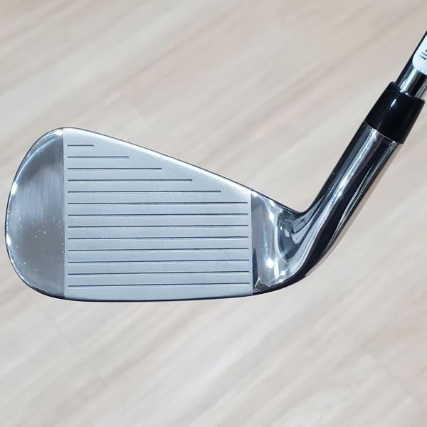 二手超美品Callaway ᴘᴀʀᴀᴅʏᴍ Ai SMOKE ʜʟ(高彈道版) 30° 7號鐵桿 搭配N.S.Pro 950 neo 98 S桿身 