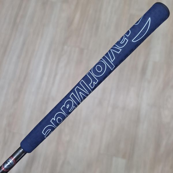 二手超美品 女生 女用TaylorMade TP ᴄᴏʟʟᴇᴄᴛɪᴏɴ ᴀʀᴅᴍᴏʀᴇ ᴛᴍ𝟣 32"推桿 