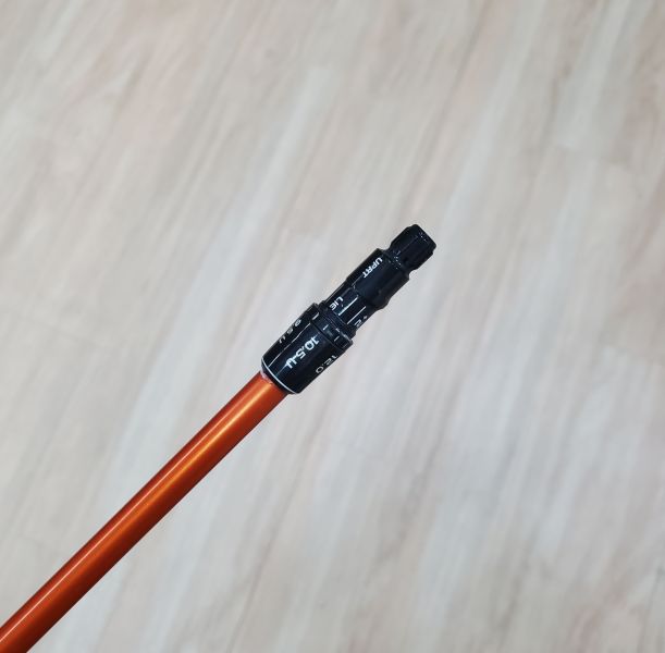 二手超美品TM1-113(TaylorMade R1)開球木桿桿身(配TaylorMade轉接座) 63 S桿身 