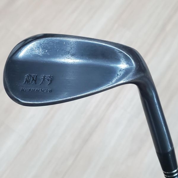 二手美品KENMOCHI 釼持 56/11°挖起桿 搭配DG SPINNER 124 S桿身 