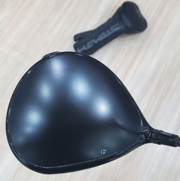二手超美品TaylorMade STEALTH+ ʙʟᴀᴄᴋ(黑化版) 9°開球木桿 搭配特注TPT(Thin Ply Technology) 19 Lō ∞ 58 R+(歐)≒S(日)桿身 