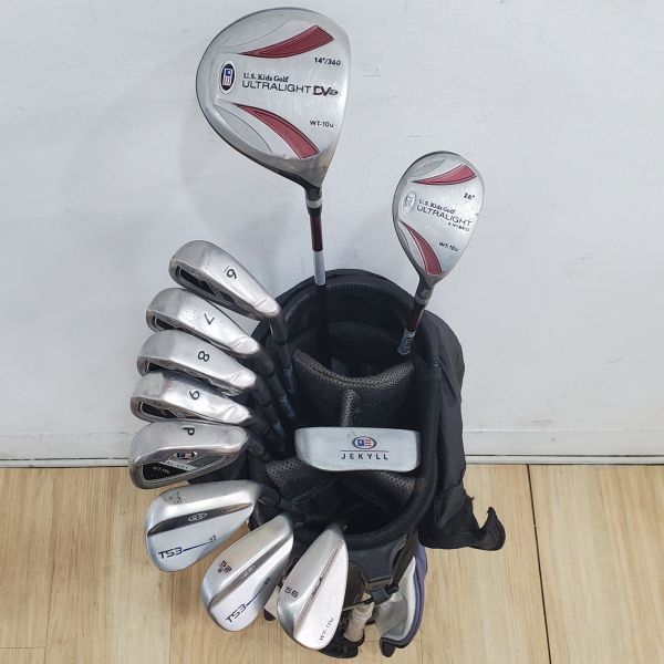 二手品 兒童 青年USKG ULTRA LIGHT DV² UL60 ᴡᴛ-𝟣𝟢u 14°/26°/56-12° 開球木桿/4號小雞腿/6-P(共5支)鐵桿組/挖起桿 搭配WT-10 𝟨𝟢ᴡ/ɪ K桿身+50-8°/60-8°挖起桿 搭配TS3 v5 K桿身+JEKYLL 21"推桿 搭配二手品Maroon腳架式球袋 