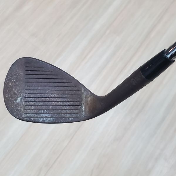 二手品Titleist SPIN MILLED 60·04 ᴠᴏᴋᴇʏ ᴅᴇꜱɪɢɴ(生鐵版) 60/04°挖起桿 搭配Dynamic Gold W桿身 