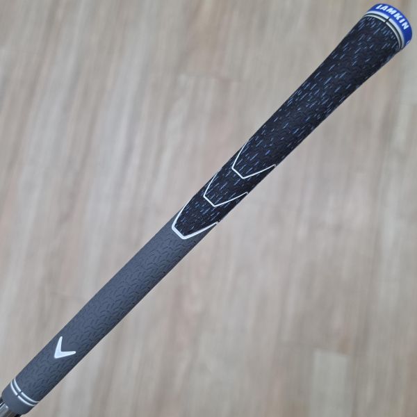 二手美品Callaway ᴘᴀʀᴀᴅʏᴍ Ai SMOKE ᴍᴀx ꜰᴀꜱᴛ(輕量版) 26° 7號鐵桿 搭配N.S.Pro Zelos 7 77.5 S桿身 