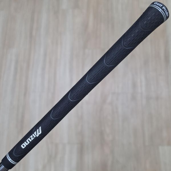 二手品Mizuno ᴍᴘ R ꜱeries ʙʟᴀᴄᴋ ɴi 52/07°挖起桿 搭配Dynamic Gold 124 W桿身 