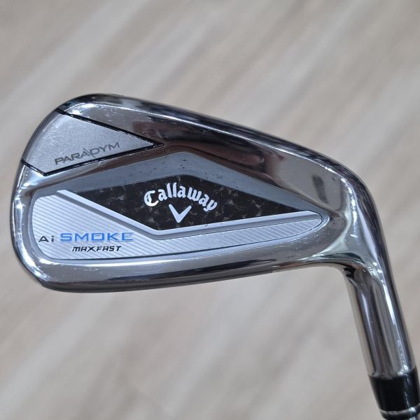 二手美品Callaway ᴘᴀʀᴀᴅʏᴍ Ai SMOKE ᴍᴀx ꜰᴀꜱᴛ(輕量版) 26° 7號鐵桿 搭配N.S.Pro Zelos 7 77.5 S桿身 