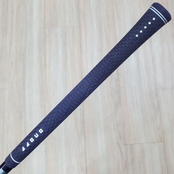 二手美品 女生 女用ONOFF(23) 30° 7號鐵桿 搭配SMOOTH KICK ʟᴘ-𝟦𝟤𝟥ɪ 37 L桿身 