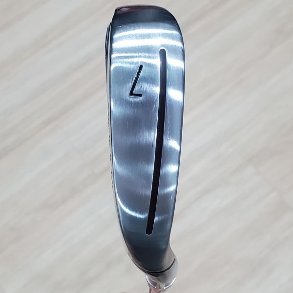 二手近新品TaylorMade Qi 28° 7號練習桿 搭配Diamana ʙʟᴜᴇ ᴛᴍ𝟨𝟢 68 S桿身 