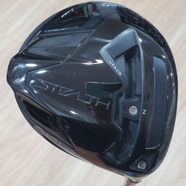 二手超美品TaylorMade STEALTH PLUS+ ʙʟᴀᴄᴋ(黑化版) 9°開球木桿 搭配特注KURO KAGE xᴍ𝟨𝟢 63 S桿身
