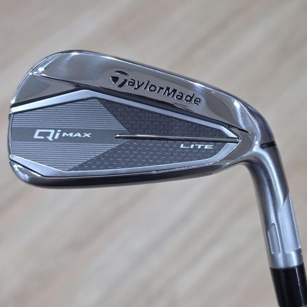 二手近新品TaylorMade(25) Qi ᴍᴀx ʟɪᴛᴇ(輕量版) 26.5° 7號鐵桿 搭配AIR SPEEDER 55 SR桿身 
