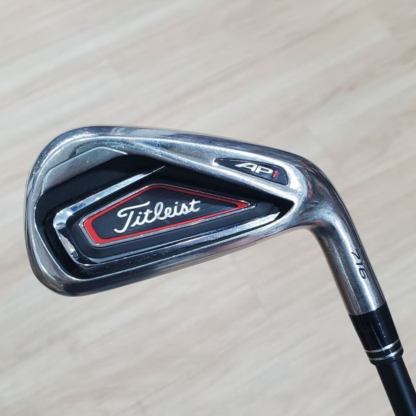 二手美品Titleist 716AP1 22°4號鐵桿 搭配KBS TGI 70 R⁺桿身 