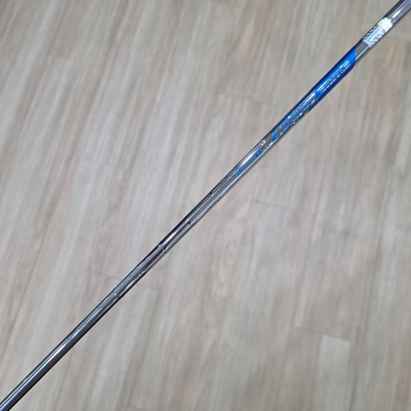二手美品Callaway ᴘᴀʀᴀᴅʏᴍ Ai SMOKE ᴍᴀx ꜰᴀꜱᴛ(輕量版) 26° 7號鐵桿 搭配N.S.Pro Zelos 7 77.5 S桿身 