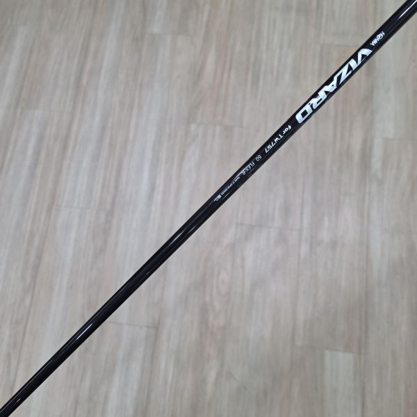 二手美品HONMA ᴛ//ᴡᴏʀʟᴅ TW757 21° 4號小雞腿 搭配VIZARD 𝟧𝟢 60 R桿身 