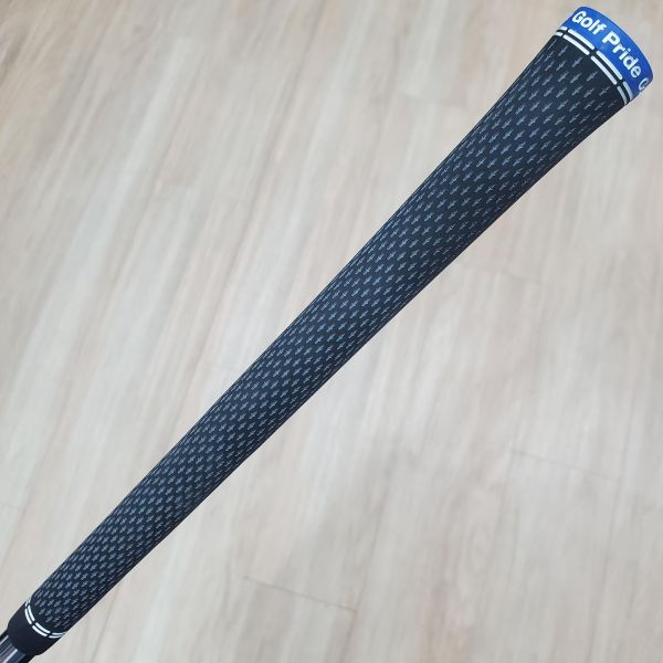 二手近新品TaylorMade Qi 28° 7號鐵桿 搭配N.S.Pro 820 97 R桿身 