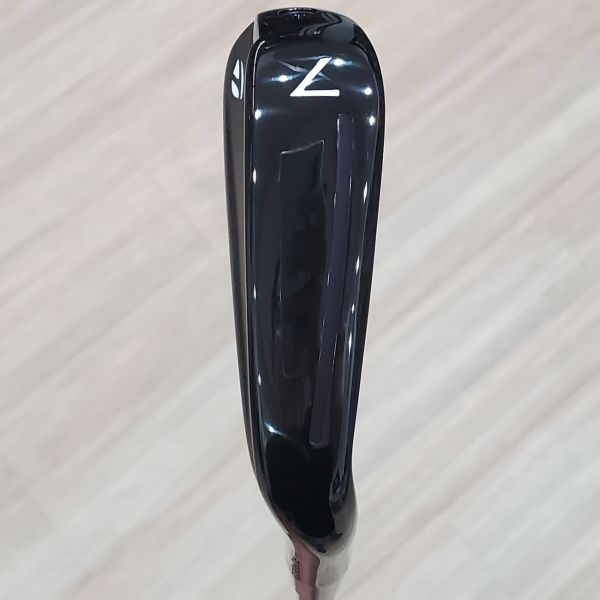 二手近新品TaylorMade P790 ɪɪɪ ʙʟᴀᴄᴋ(黑武士版) 30.5° 7號鐵桿 搭配MCI ʙʟᴀᴄᴋ 𝟪𝟢-ꜱ 86 S桿身 