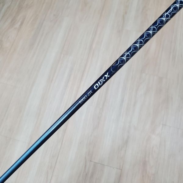 二手品 女生 女用XXIO 13 ʙʟᴜᴇ 30° 7號鐵桿 搭配ᴅꜱᴛ MP1300L 35 L桿身 