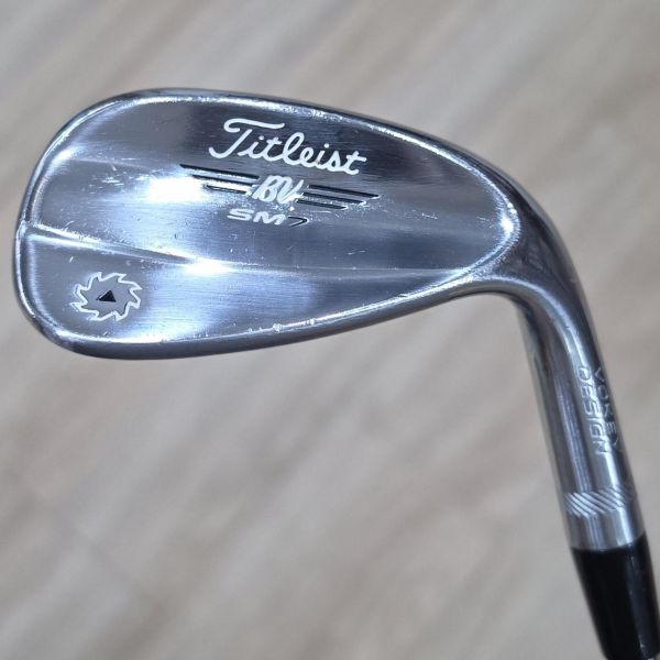二手超美品Titleist VOKEY SM7 ᴛᴏᴜʀ ᴄʜʀᴏᴍᴇ 50/𝟣𝟤ꜰ°挖起桿 搭配Dynamic Gold ꜱ𝟤𝟢𝟢 129 W桿身 