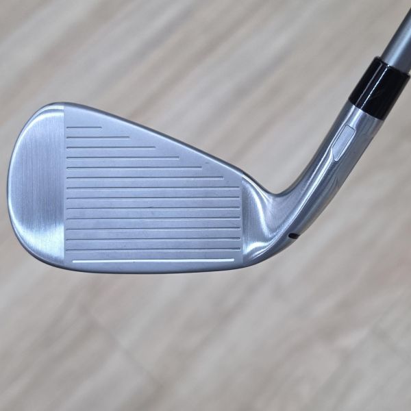 二手近新品TaylorMade(25) Qi ᴍᴀx ʟɪᴛᴇ(輕量版) 26.5° 7號鐵桿 搭配AIR SPEEDER 55 SR桿身 