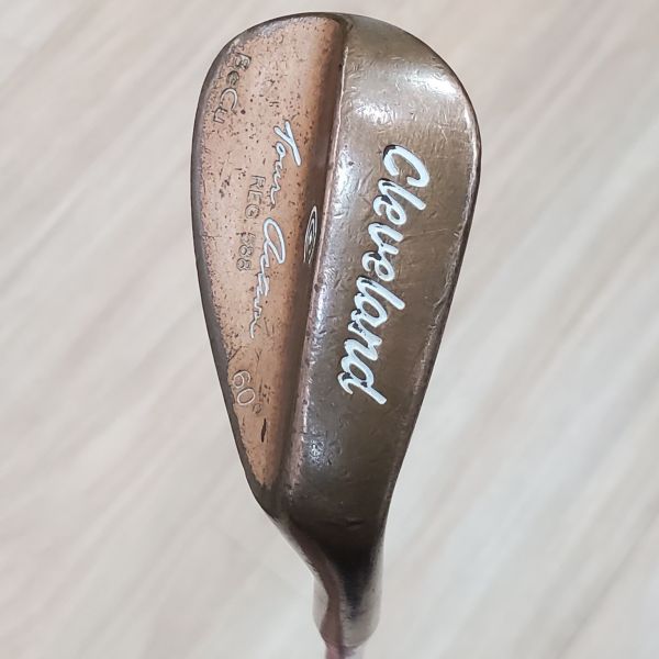 二手品Cleveland Tour Action REG.588 BeCu 60°挖起桿 搭配Dynamic Gold S桿身 