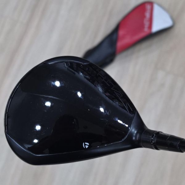 二手美品TaylorMade STEALTH2+ ᴘʟᴜꜱ 15° 3號球道木桿 搭配特注、高階VENTUS ʙʟᴀᴄᴋ 𝟪-x VᴇʟᴏCᴏʀᴇ 89 X桿身 